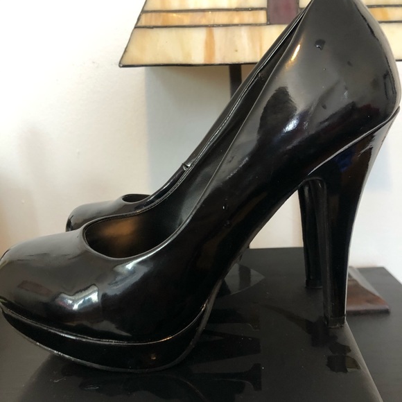 Black Patent leather Steve Madden platform heels 8 - Picture 4 of 4